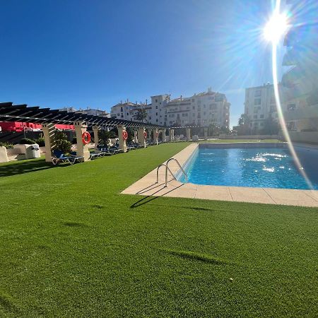 Heart Of Puerto Banus Newly Renavated Free Parking , Wifi ,Pool,Gym,Padel Court Lejlighed Marbella Eksteriør billede